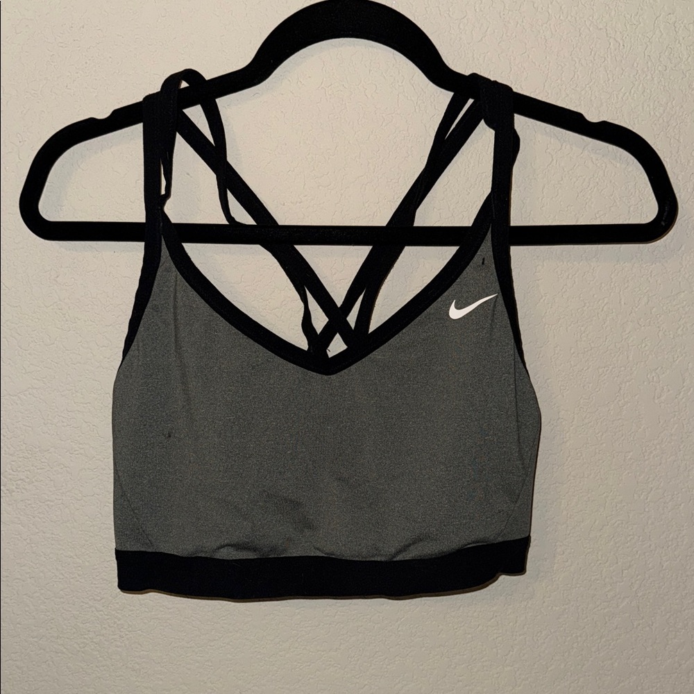 Nike Women's Black and Gray Strappy Sports Bra